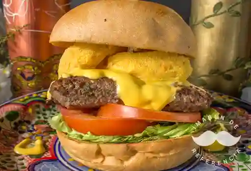 Hamburguesa GB7 con Papas Hilo