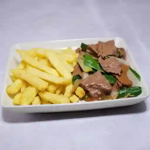 Carne mongoliana con papa frita