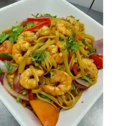 Tallarin Saltado de Camarones