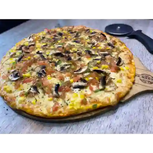 Pizza Vegetariana Familiar