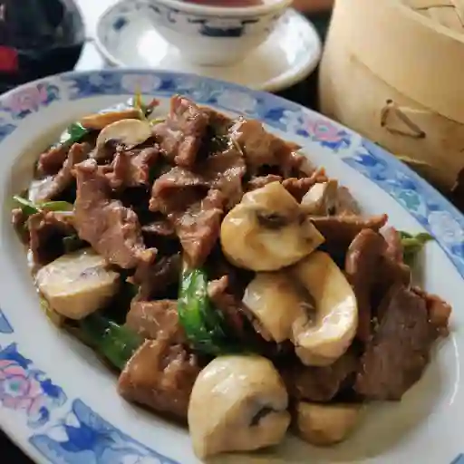 Carne Champiñon