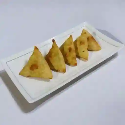 Empanadas pollo mandarin (5 unid)