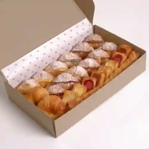 Caja Felices Fiestas: 24 Unids Coctel