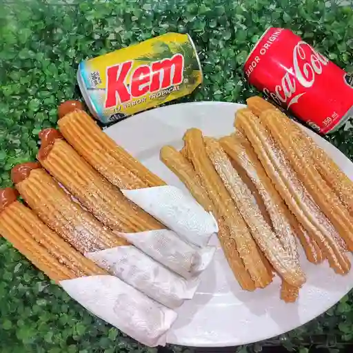 4 Churros Rellenosxl, 12 Trad y 2 Latas.
