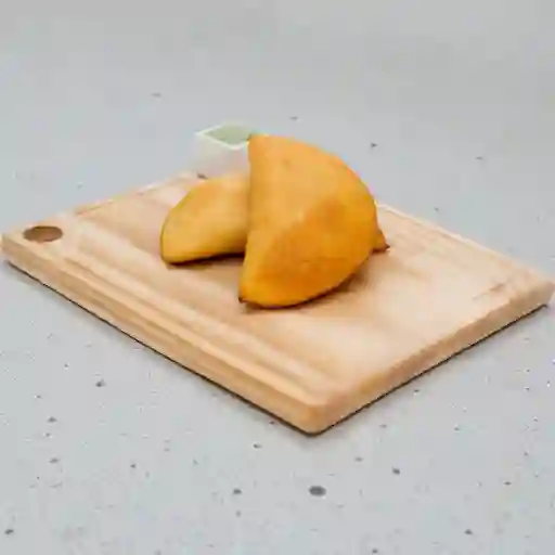 Empanada Caraota Queso