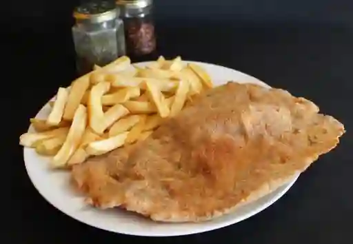 Milanesa de Carne con Papas Fritas