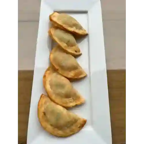 Empanada Nikkei