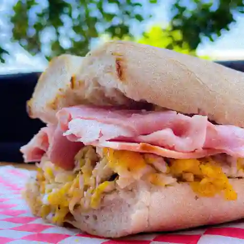 Sandwich Jamón Huevo