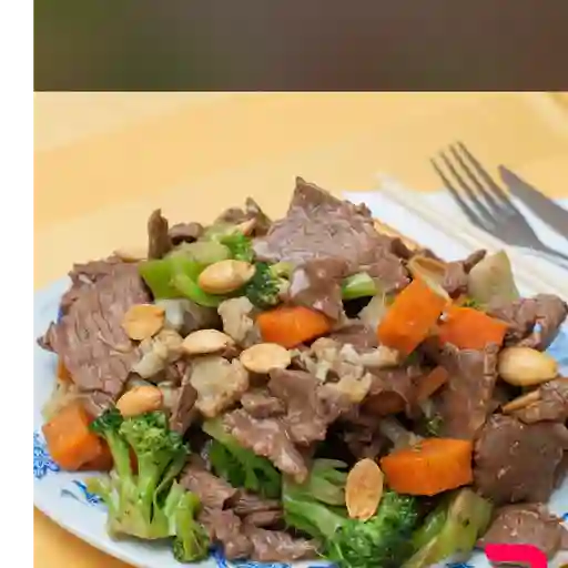 Chapsui de carne con arroz