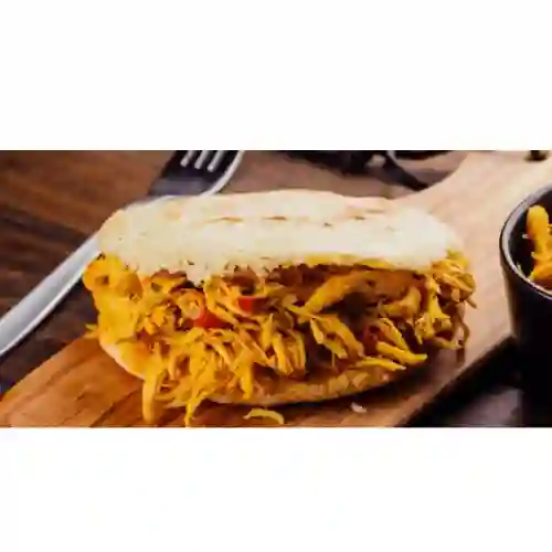 Arepa con Pollo