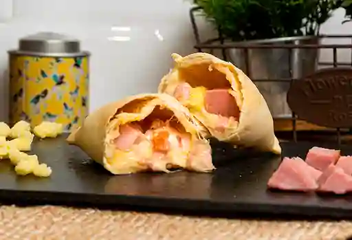Empanada de Jamón y Queso