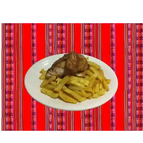 1/4 Pollo + Papas Fritas + Ensalada