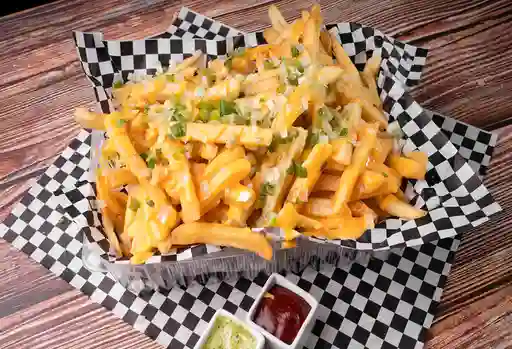 Papas Fritas con Queso Cheddar
