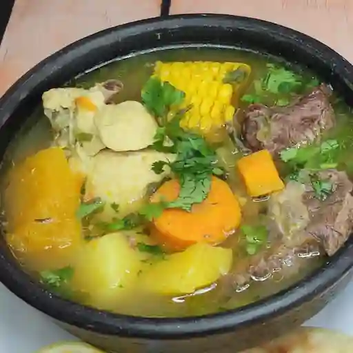 Cazuela mediana vacuno 700 ml