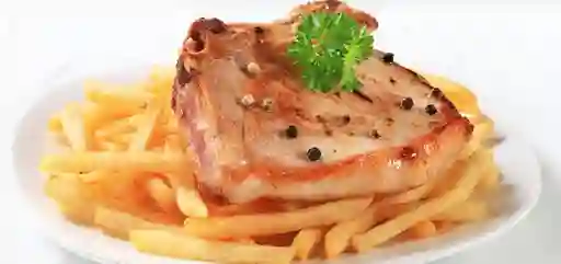 Chuleta con Papas Fritas