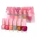 Studio 64 Set Esmaltes Girl Squad Berry Sentad Mail Polis