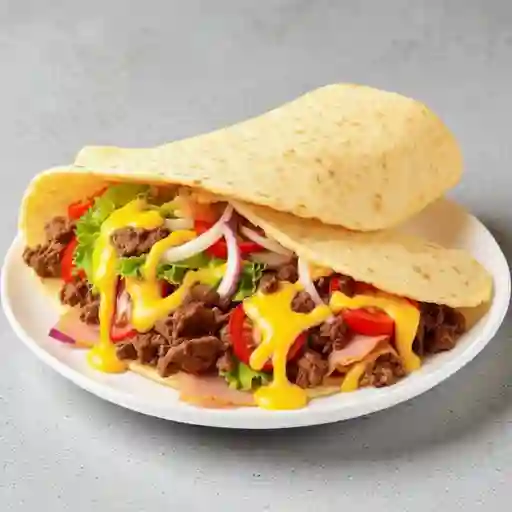 Arepa rellena con carne desmechada