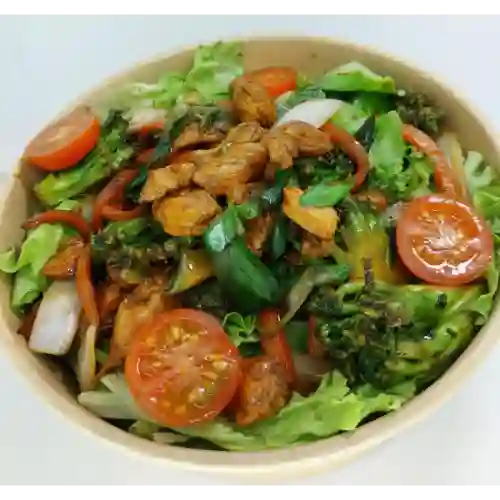 Ensalada de Pollo Salteado
