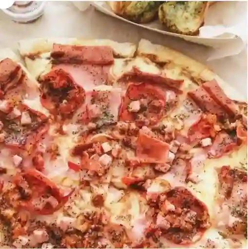 Pizza Carnivora
