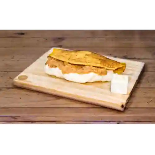 Cachapa queso de mano y pollo