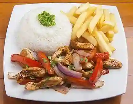 Pollo Saltado