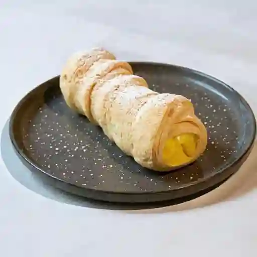 Enrollado de crema pastelera