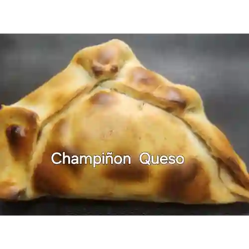 Empanada Champiñon y Queso