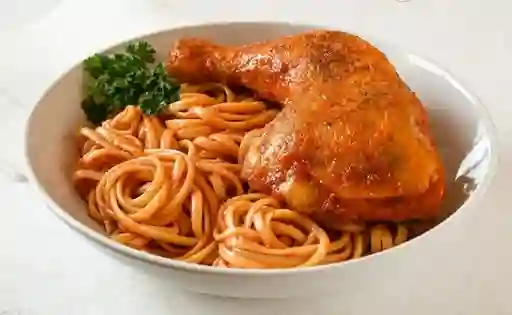 Tallarín Rojo con Pollo