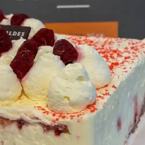 Torta Cuadrada Merengue de Frambuesa