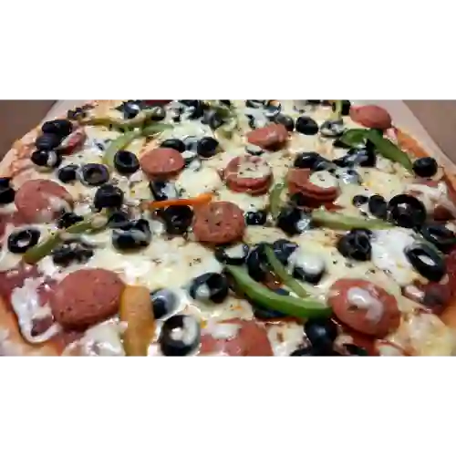 Pizza 2x1 Rojisima - Carnivora
