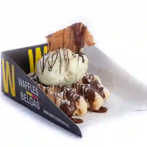 Waffle de Vainilla con Helado Premium