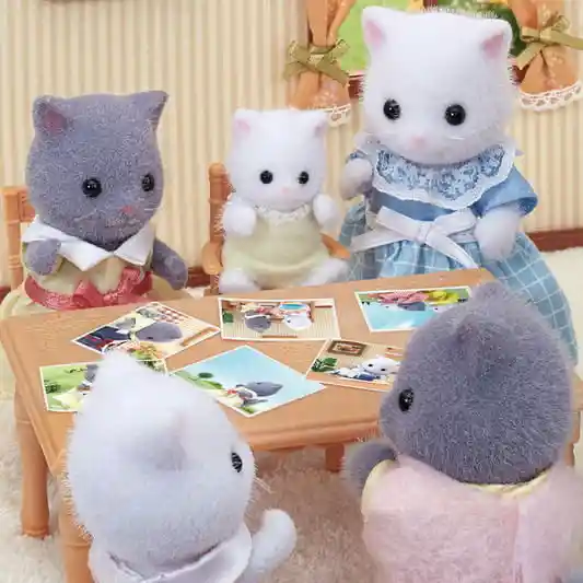 Sylvanian Families Juguete Bebé Gato Persa