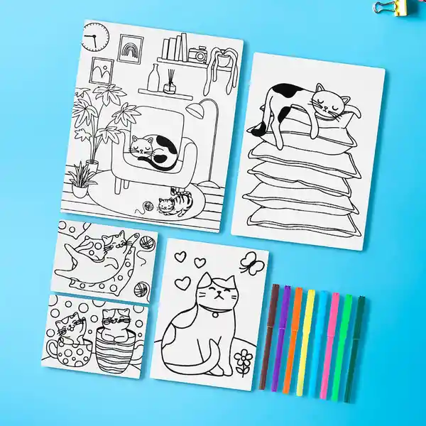 Set Para Pintar Con Ocho Plumones Gato de Casa Miniso