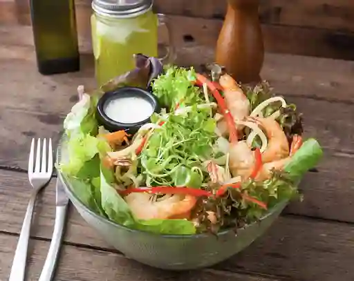 Mister Fish Salad Camarón