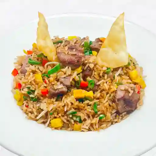 Arroz chaufa de filete vacuno
