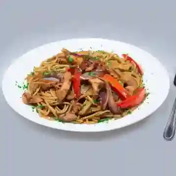 Tallarin Salteado Mas Bebida Lata 350Cc