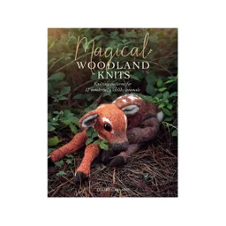 Magical Woodland Knits - Claire Garland David And Charles Inglés