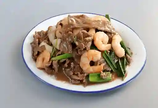 Carne con Camarón