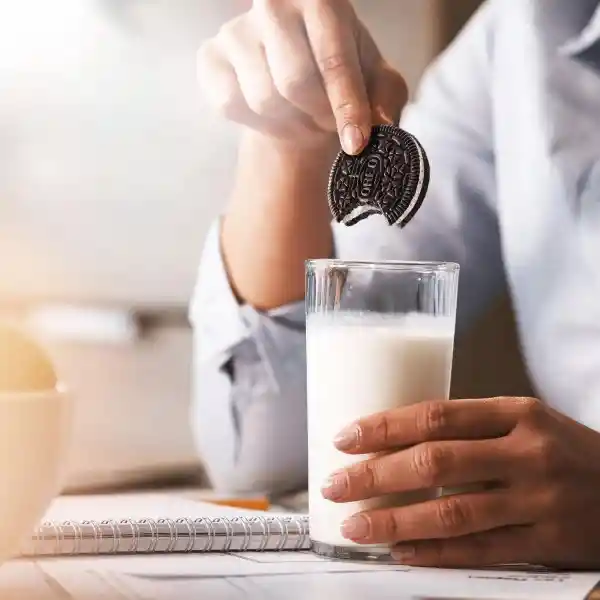 Oreo Galletas Sabor Chocolate con Relleno Sabor Vainilla