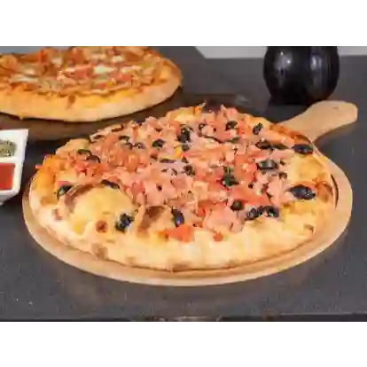 Pizza Napolitana Familiar