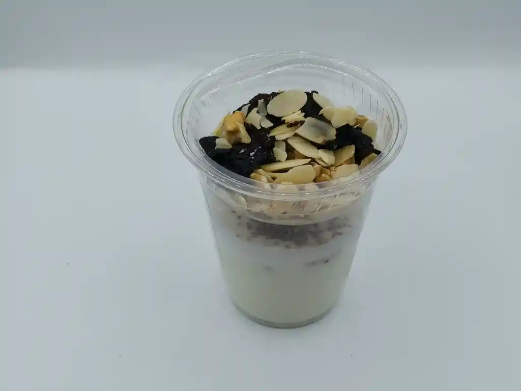 Yogurt Chia y Frutos Secos