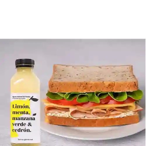 Combo Sándwich Especial Pavita & Bebida