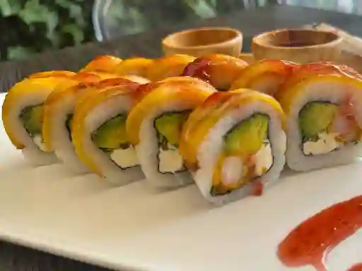 Banana Roll Acompáñado con Salsa de Frutilla