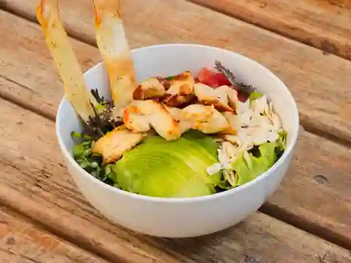 Ensalda Tabbouleh de Quinoa Pollo Grillado