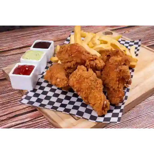 6 Alitas de Pollo con Papas Fritas