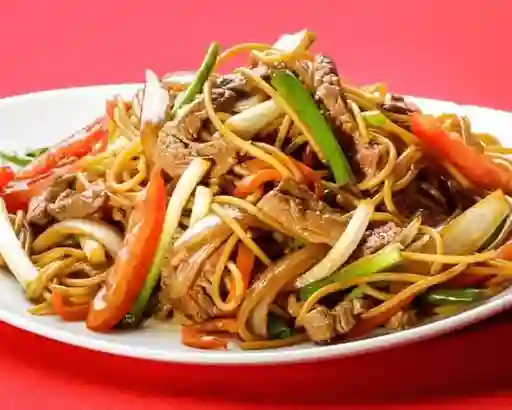Tallarín Saltado de Pollo