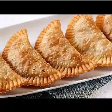 Empanadas pollo salteado x 5 (premium)