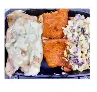 Pollo Ahumado en Salsa de Queso Azul