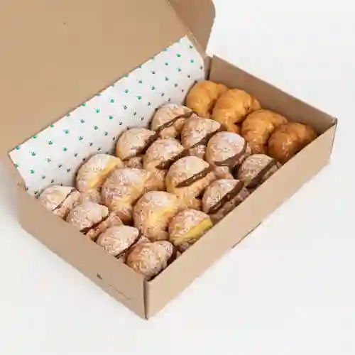 Caja Medialunas: 20 Unids Cóctel