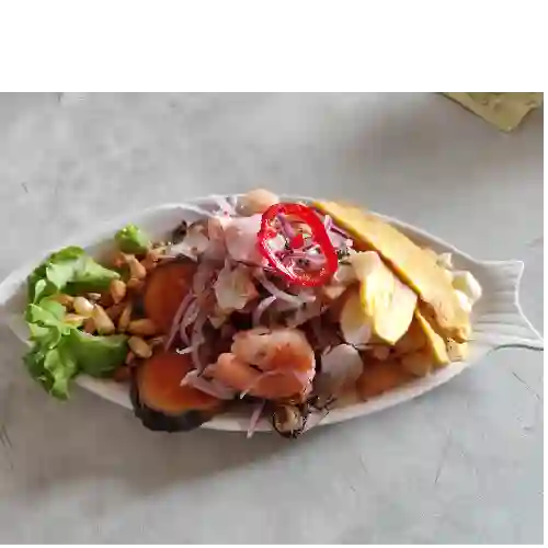 Ceviche Mixto